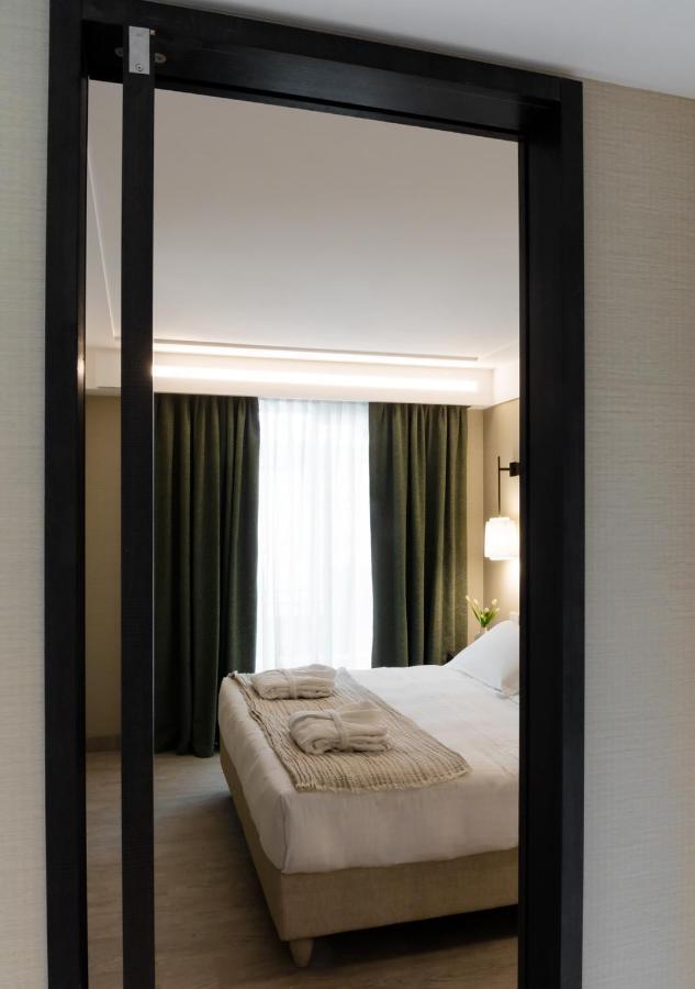 Ceccarini 9 Home Suite Home Riccione Buitenkant foto