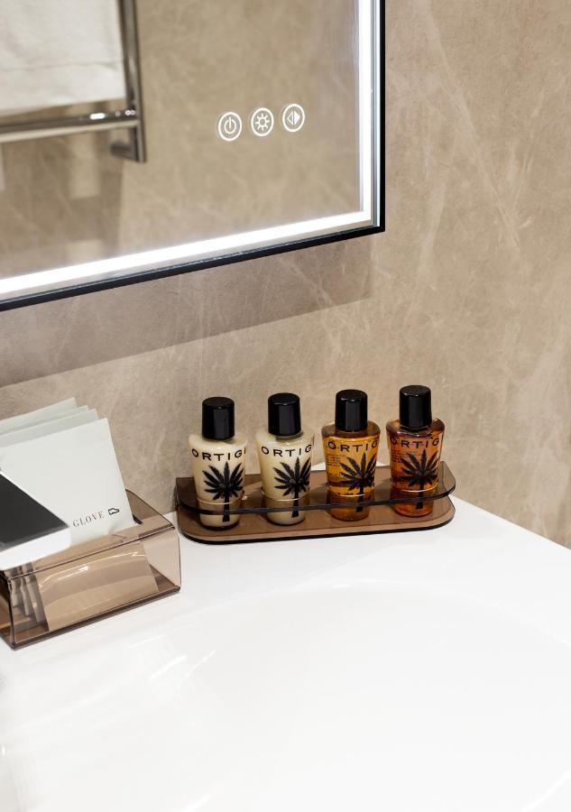 Ceccarini 9 Home Suite Home Riccione Buitenkant foto
