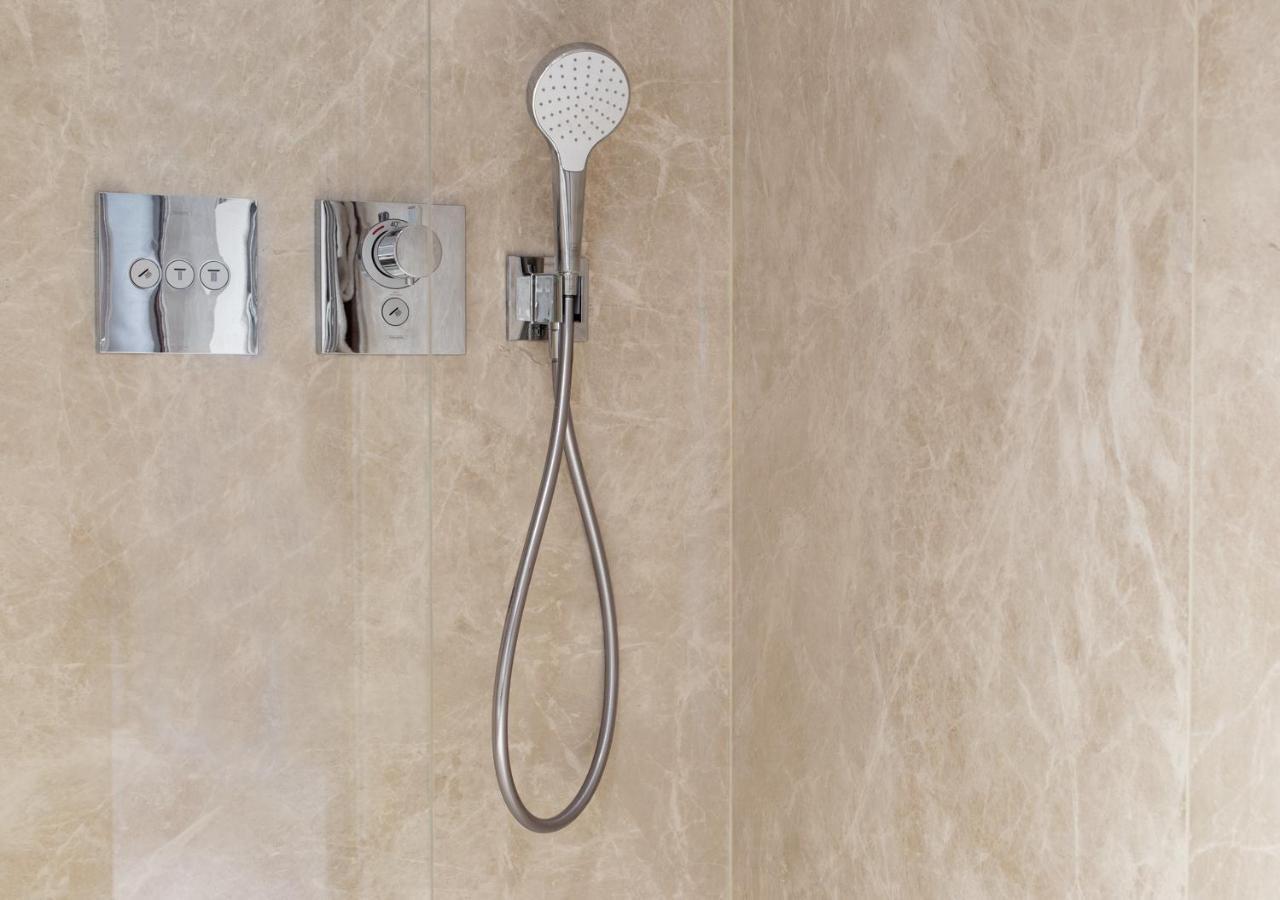 Ceccarini 9 Home Suite Home Riccione Buitenkant foto