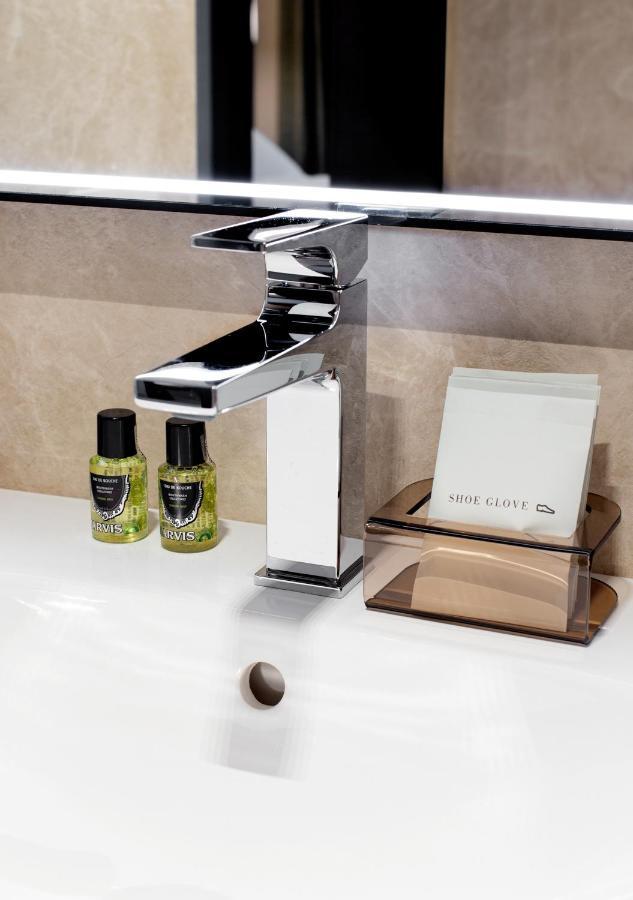 Ceccarini 9 Home Suite Home Riccione Buitenkant foto
