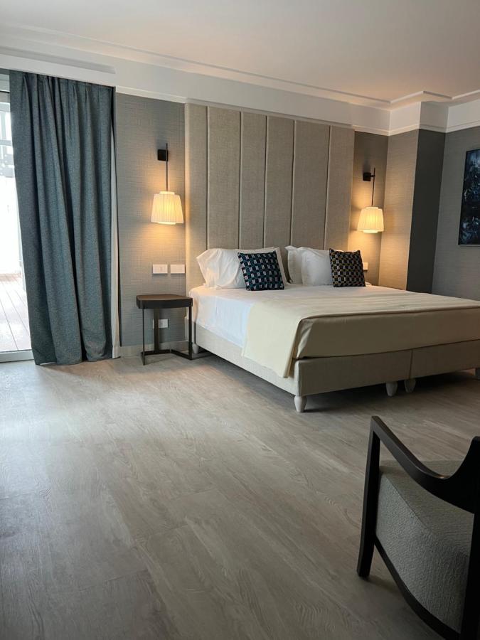 Ceccarini 9 Home Suite Home Riccione Buitenkant foto