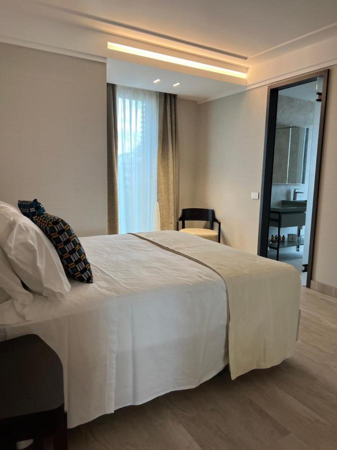 Ceccarini 9 Home Suite Home Riccione Buitenkant foto