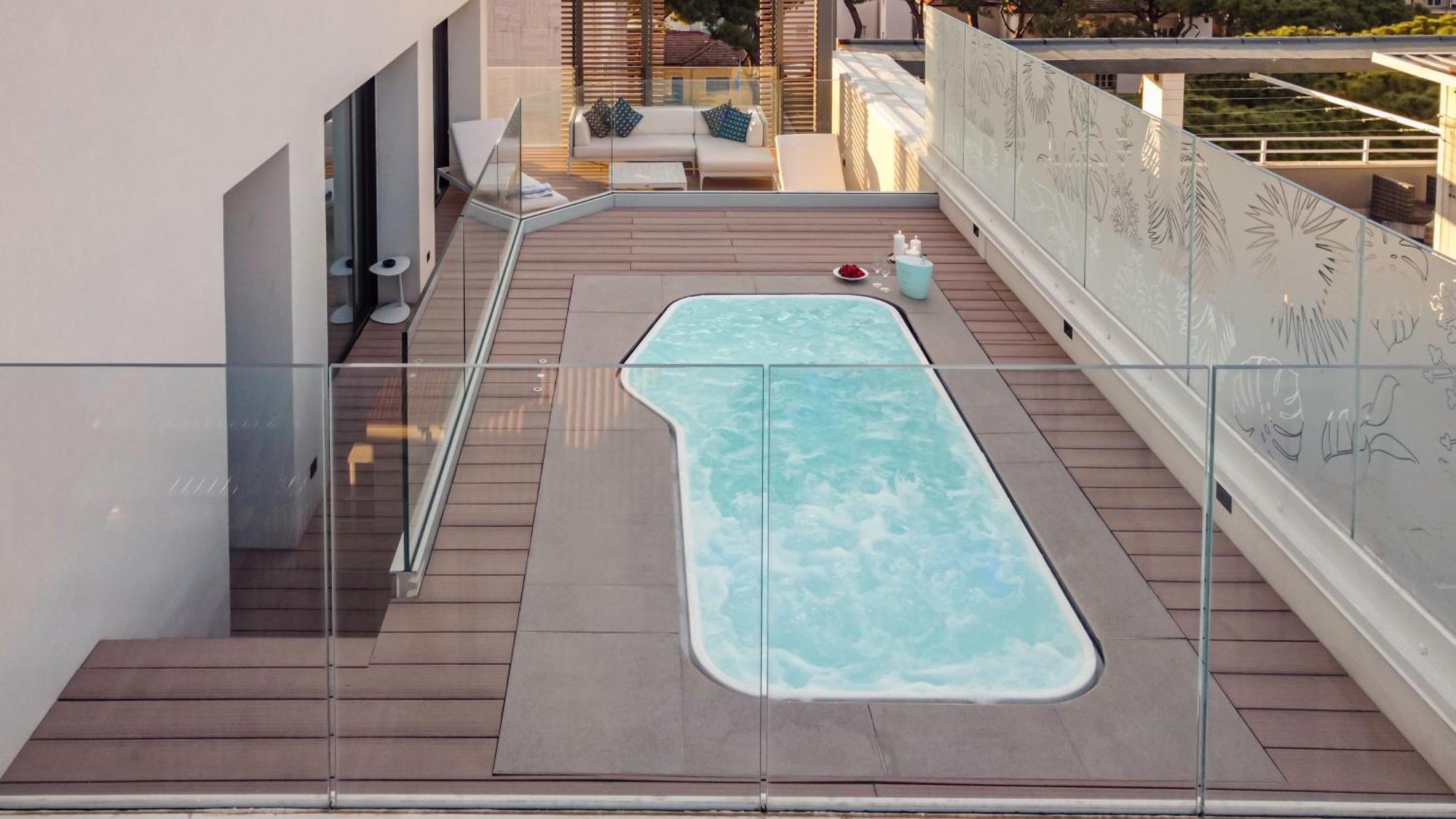 Ceccarini 9 Home Suite Home Riccione Buitenkant foto